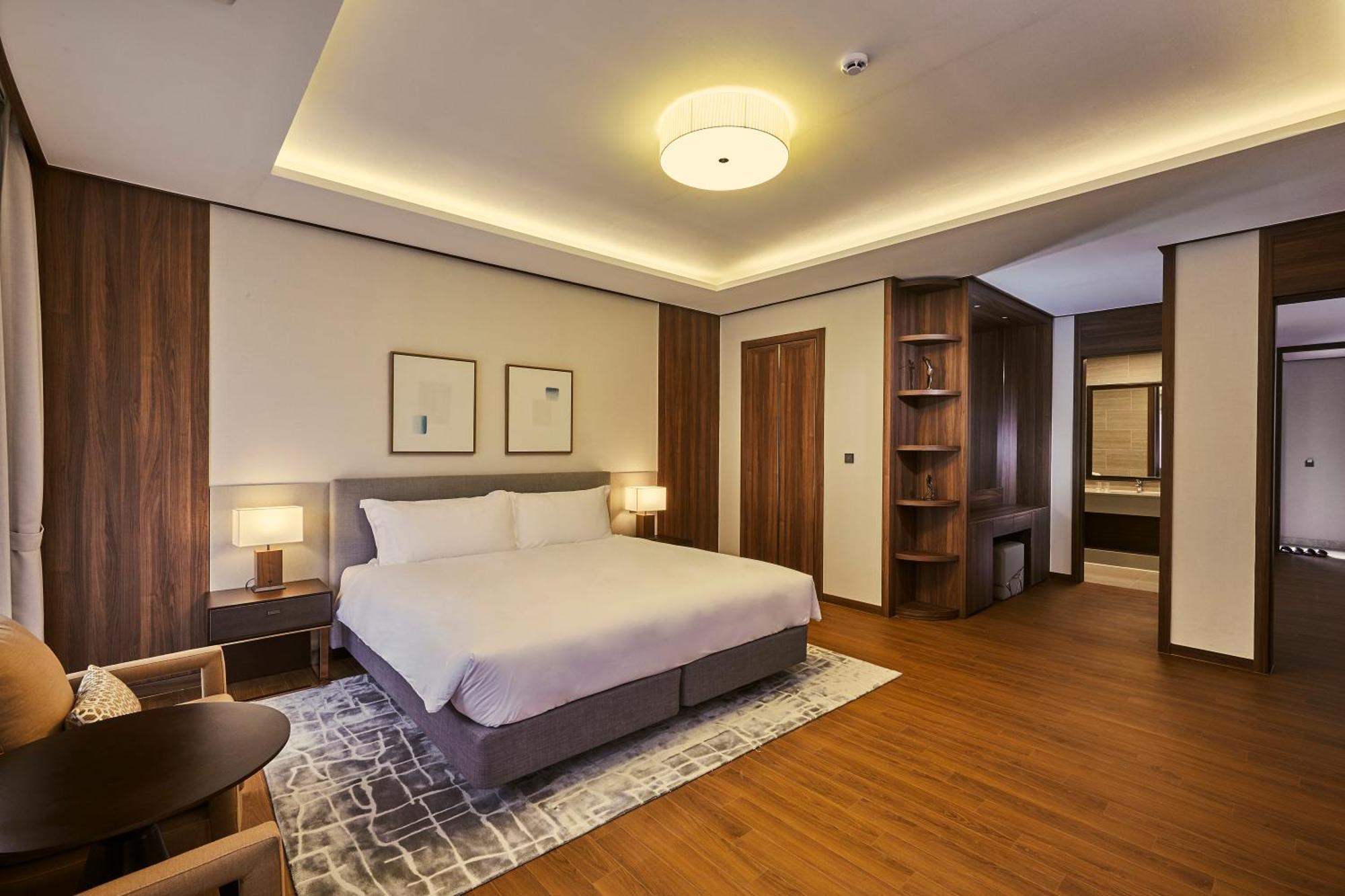 Camphortree Hotel And Resort Jeju Exterior photo